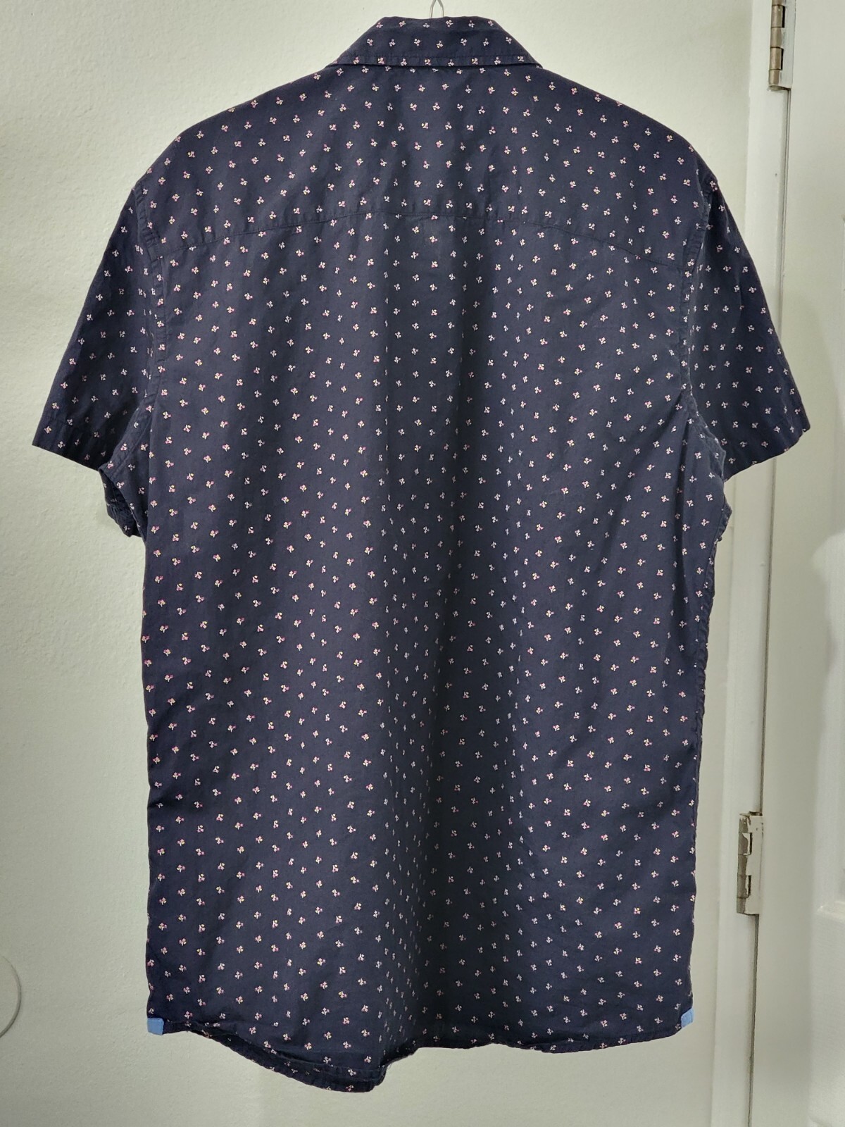 FILA Camicia University Club Rowing Crew grande slim fit con bottoni manica corta floreale