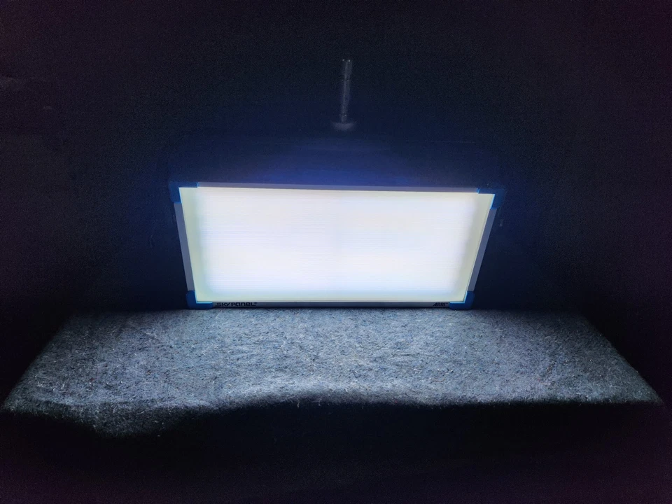 ARRI S60-C SkyPanel RGBW Color/Blanco LED Panel de Luz Suave con Fuente de Alimentación Azul Foto 4 de 4