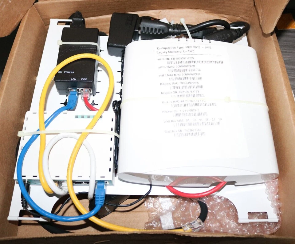 SET OF Ruckus ZoneFlex R610Wireless Access Point, WATTBOX,MICROTIK BOARD. - Image 2 of 4