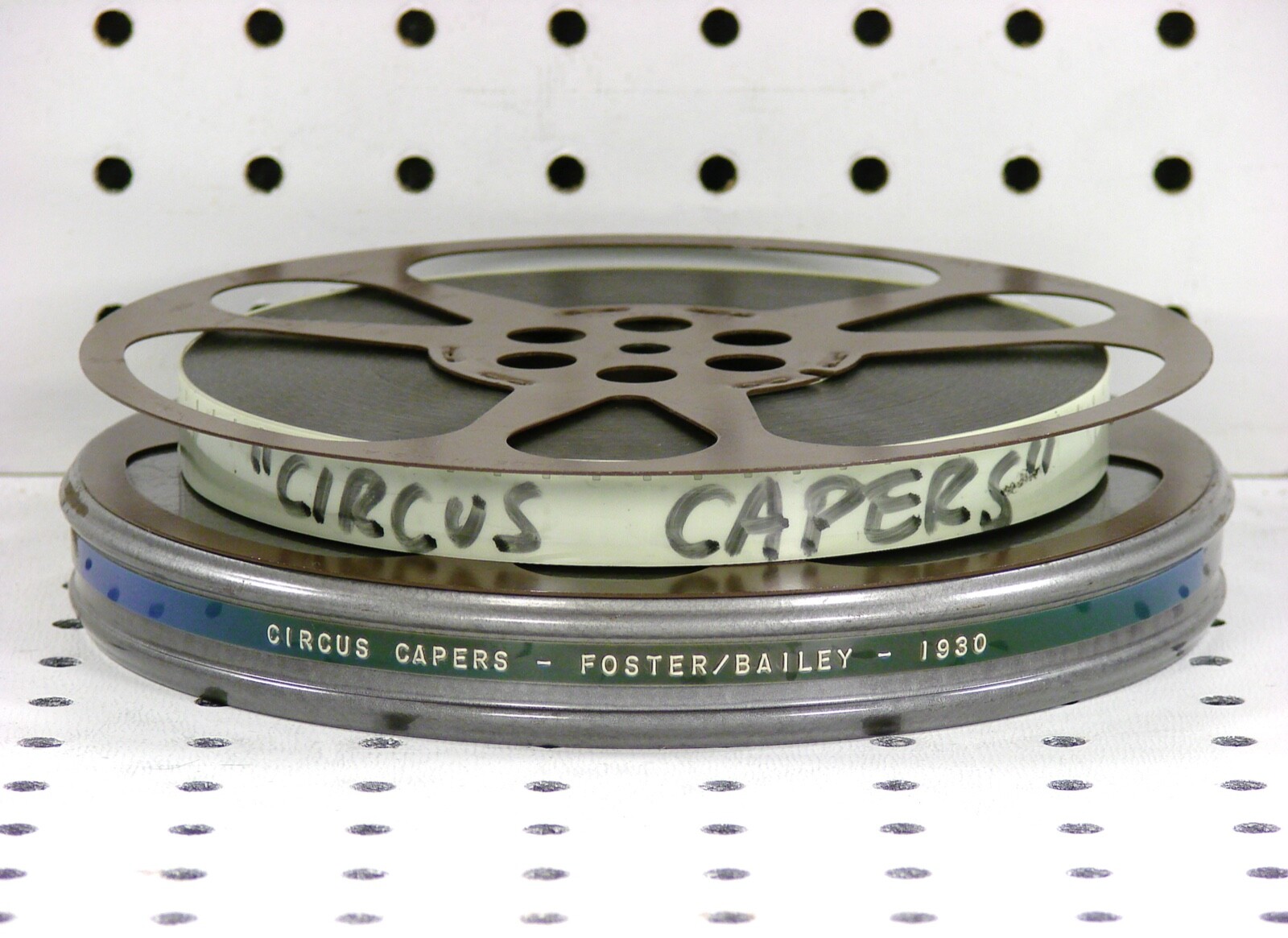 16mm Film: Circus Capers 1930 Bailey/Foster - Aesop - 19m 27s Nowe akcje