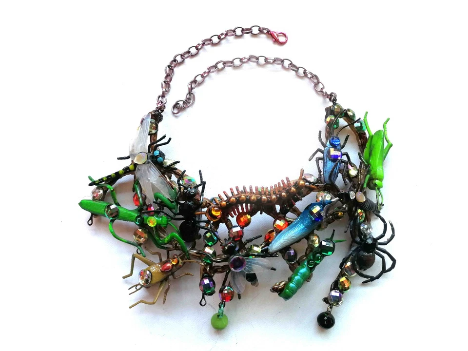 Collar Mujer Declaración Joyería Escarabajo Insecto Brutalista Modernista Joya Fugitiva Foto 2 de 4