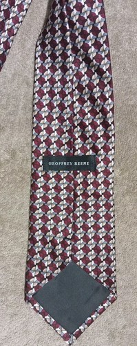 Geoffrey Beene Red Gold Marron Geometric 100% Imported Silk - Picture 3 of 4