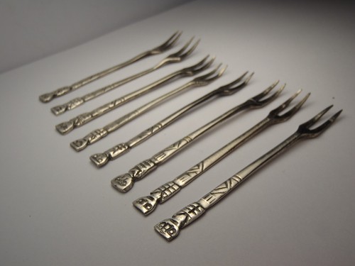 SELTEN ANTIK 925 Mexikanische Silber Oliven Plektren/Cocktail Gabeln Set 8 Figuren/Maya? - Bild 3 von 22