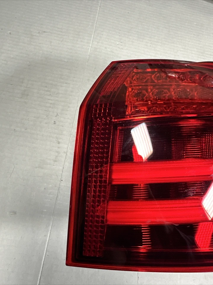 14-17 BMW 535i GT Passenger Tail Light Quarter Panel Mounted 19288104 Foto 2 de 4