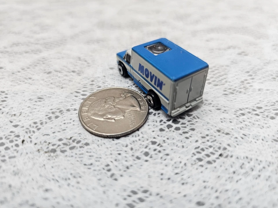 Camión de carga Ford Micro Machines Movin' Private Eyes blanco azul Foto 2 de 4