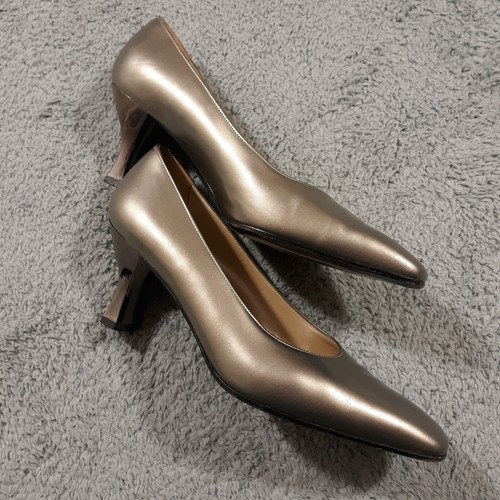 Salvatore Ferragamo Womens Heels Shoes Mid Size 7 B Silver Leather Made In Italy - Picture 3 of 12