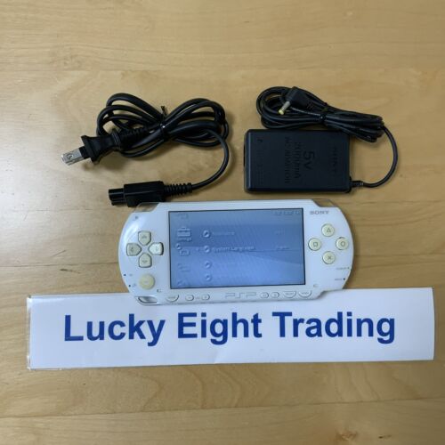 PSP 1000 Ceramic White Console Charger [CC] - Picture 1 of 5