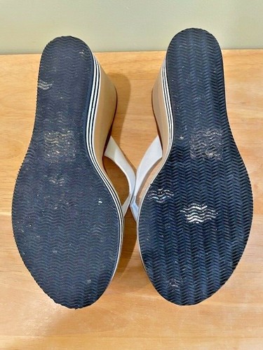 Tommy Hilfiger Womens 8.5M White Blue Striped Wedge Heel Thong Sandals - Picture 4 of 4