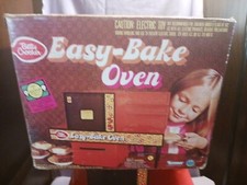 Vintage 1977 Kenner Betty Crocker Easy Bake Oven with Original Box - Excellent