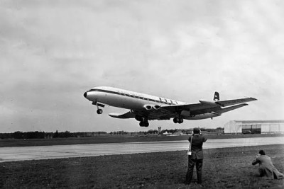 A De Havilland Comet, The First Commercial Jet Airliner 1950 4x6 PHOTO