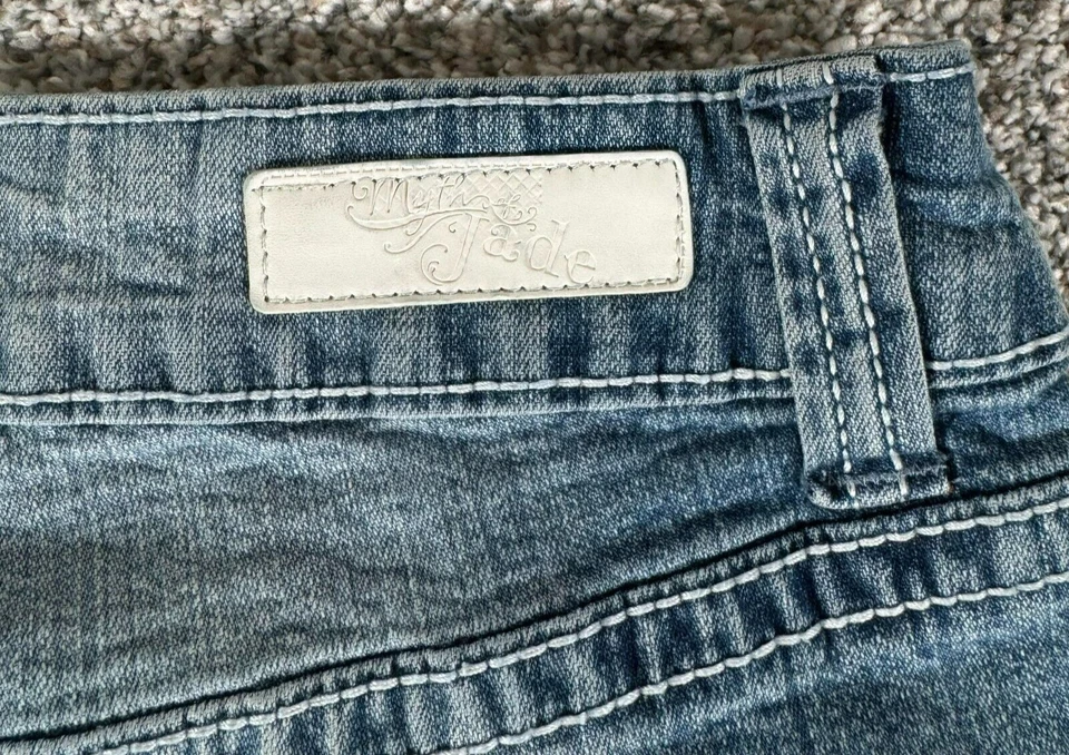 Pantalones de mezclilla capri retro rasgados con puños desgastados Y2K para mujer talla 8 Foto 3 de 4