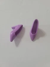 BARBIE Doll PRINCESS and PAUPER SINGING ANNELIESE Replacement Purple HEEL SHOES