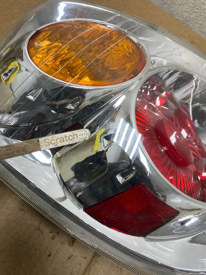 2002 2003 2004 Nissan Altima Tail Light Left Driver Lh Side OEM V3529 DW - Image 4 of 4