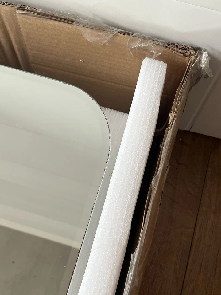 Seamless Bathroom Mirrored Cabinet Frameless By WEST ELM R:25 RRP £404  - Image 3 of 4