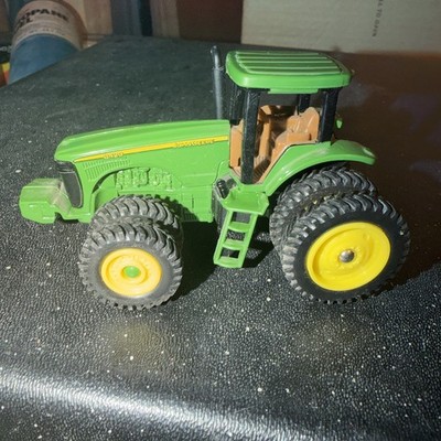 1/64 Ertl John Deere 8420 Tractor w/ Duals - Diecast