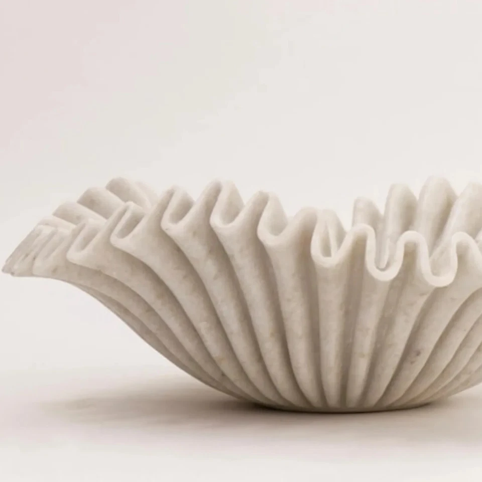 Lavabo artesanal con volantes de mármol - 16 pulgadas Foto 3 de 4