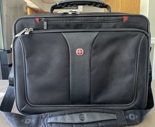 Swiss Wenger Laptop Bag with Shoulder Strap - Lots of storage room