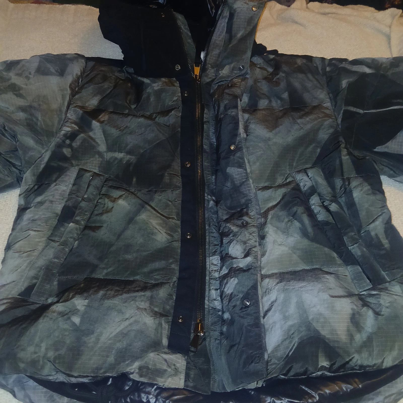 NWT Holden Fowler Down Jacket - Olive Rock Tie - XL - product detail image 10