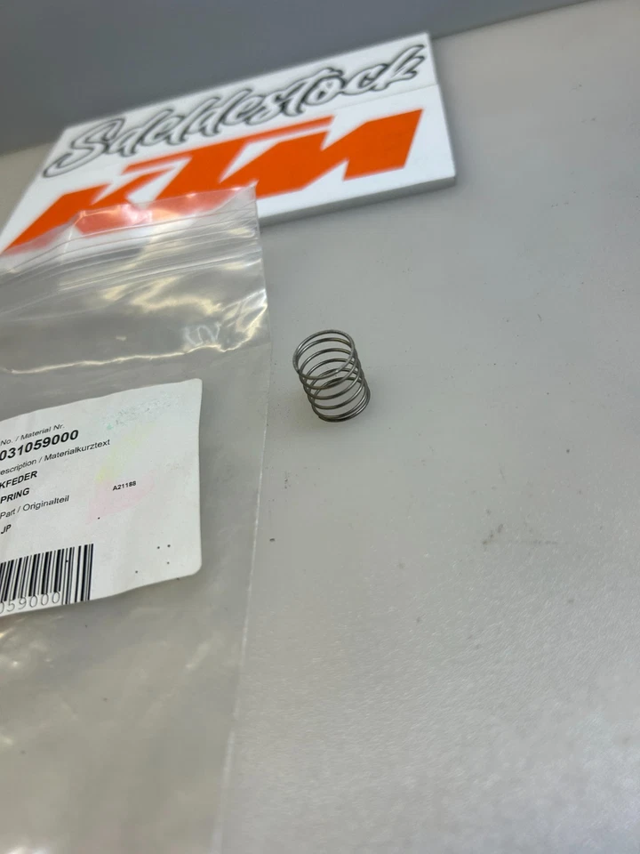 1 ressort carburateur ktm 59031059000 250 400 450 505 520 525 530 625 540 560 - Photo 3/4