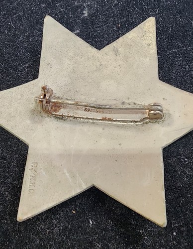U S Navy Master At Arms Badge Naval Hospital Oakland, California P & M K Co WW2 - Picture 4 of 5