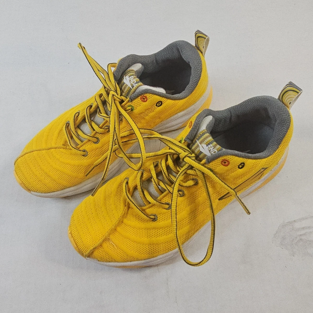 Enda Mens US Size 8 Multicolor Yellow Harambee Running Low Top