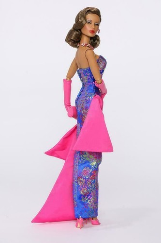 OPERA ON THE 5th LADY AURELIA GREY E59th COLLECTION™ FASHION ROYALTY **NRFB - Bild 1 von 11