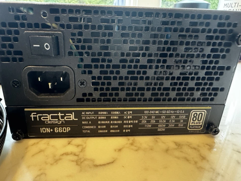Fractal Design Ion+ 660p Platinum 660W Fully Modular Power Supply - Image 2 of 3