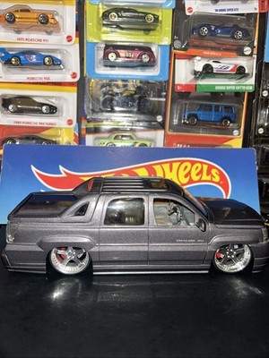 Jada Dub City 2004 Cadillac Escalade EXT gray scale 1/24 loose | eBay