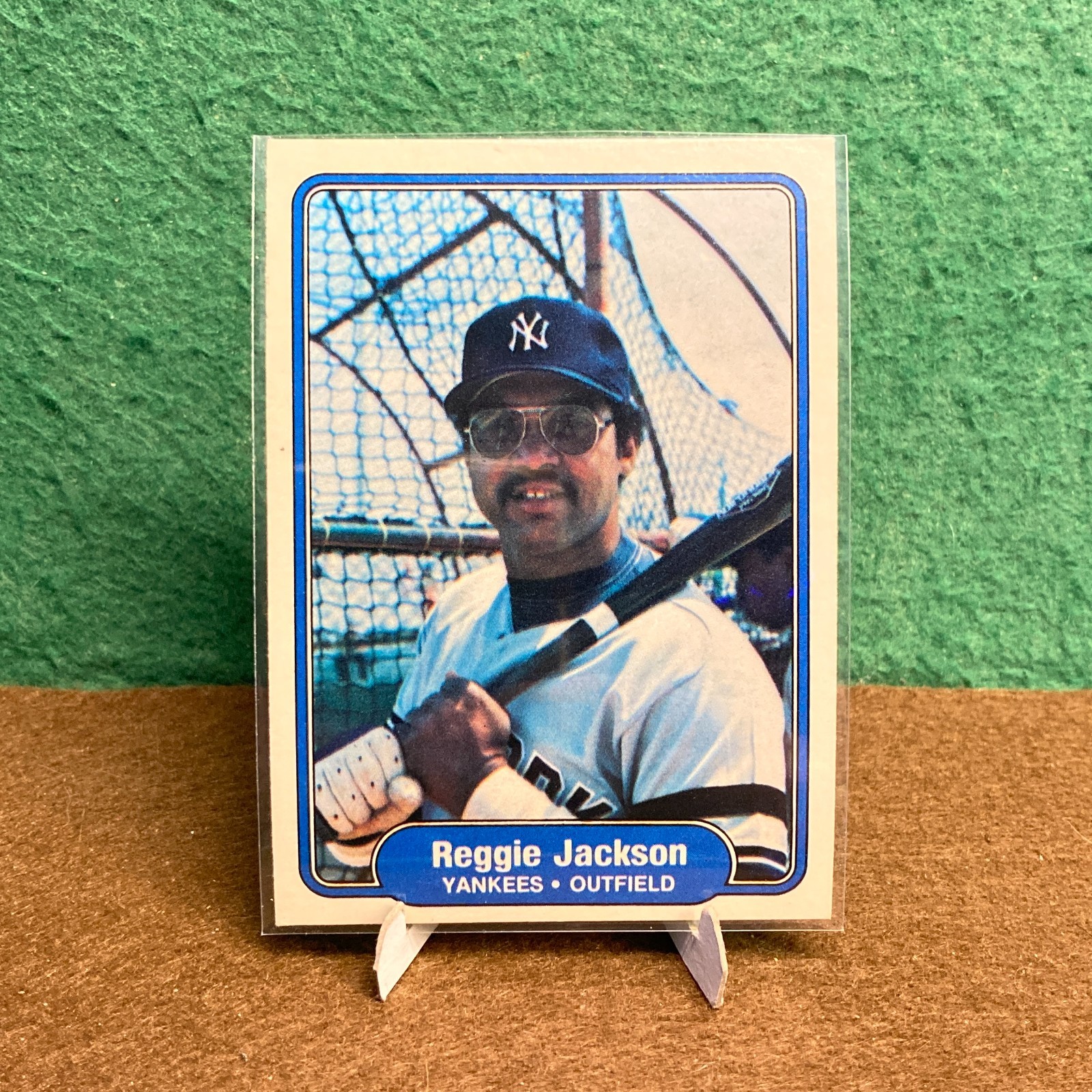 1982 Fleer Baseball / Reggie Jackson #39
