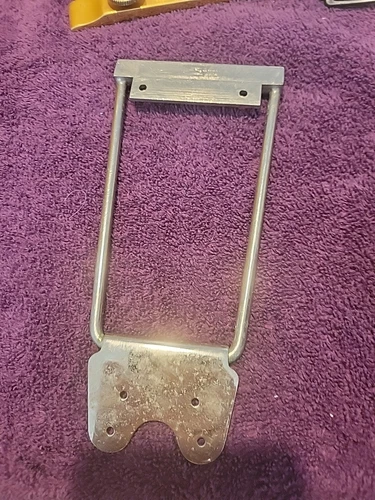 Gibson Vibrato Frame Nickel