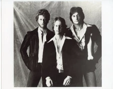 ROGER MCQUINN THE BYRDS  8X10 PHOTO #7172