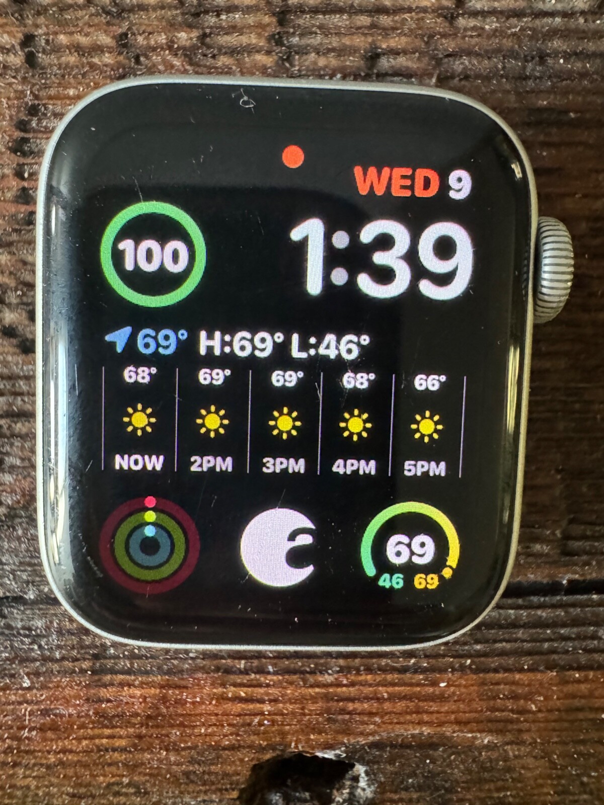 Apple Watch SE 40mm Aluminum Ceramic Case GPS No Cellular-image