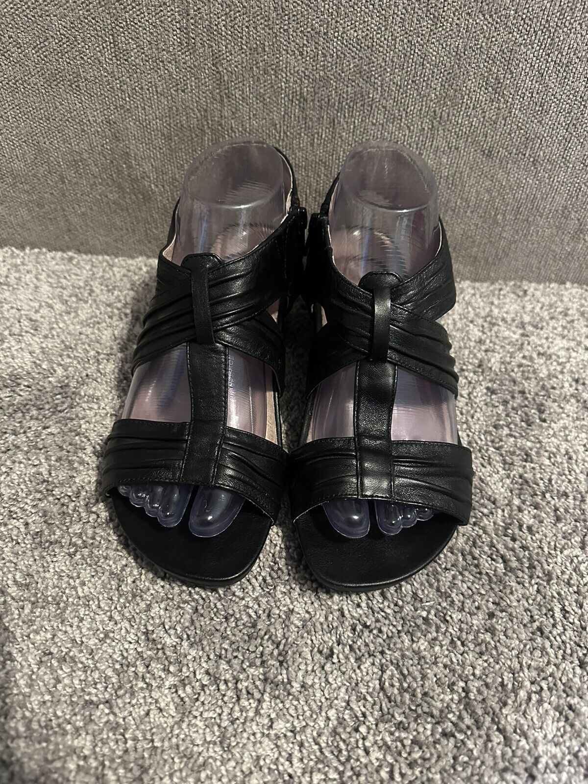 Abeo Women’s Black Leather Wedge Sandal Size 7 - image 2