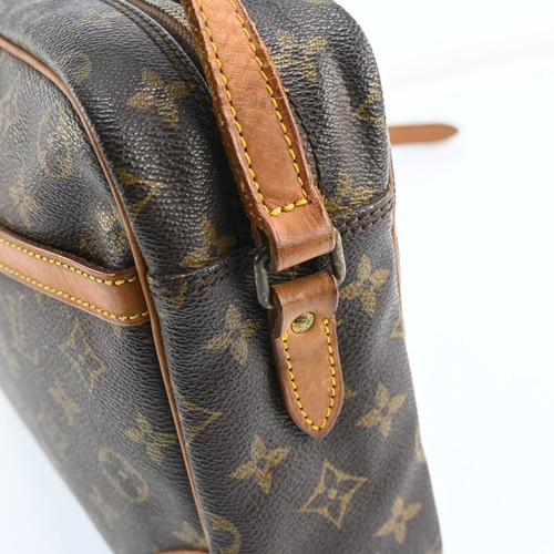 AUTH LOUIS VUITTON Monogram Trocadero 30 Shoulder Bag M51272 LV P2424AC703 - Picture 11 of 24