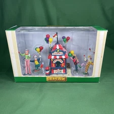 Lemax 2006 Carnival Ticket Booth With Figurines Christmas Village #63563
