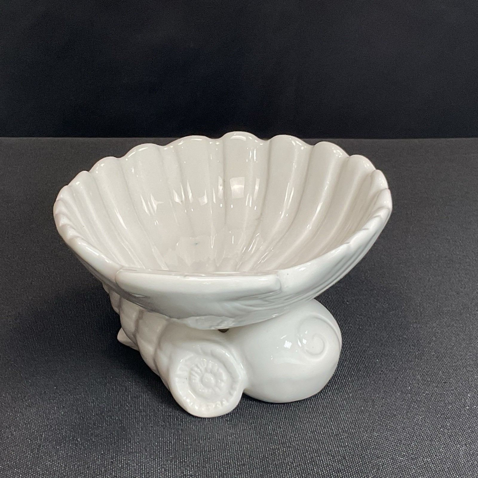 Vintage Fitz & Floyd Pedestal Seashell Soap Dish Coastal Seashore Ceramic Taiwan