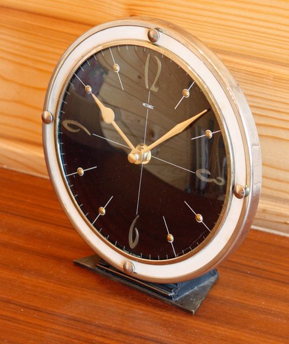 VINTAGE 19cm Metamec Mantel Clock - Retro Clock Wooden Desk Clock Mid Century - Picture 2 of 5
