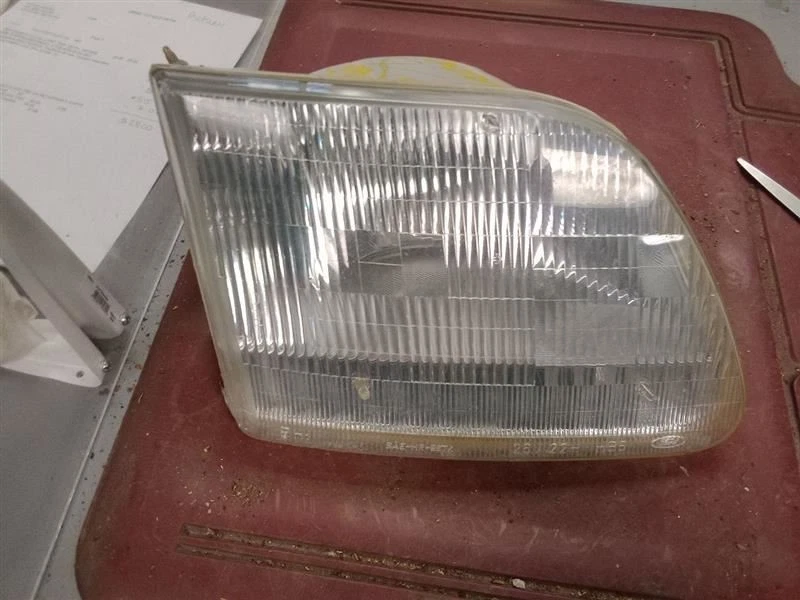Faro de pasajero Heritage para camioneta Ford F150 97-04 55543 Foto 2 de 3