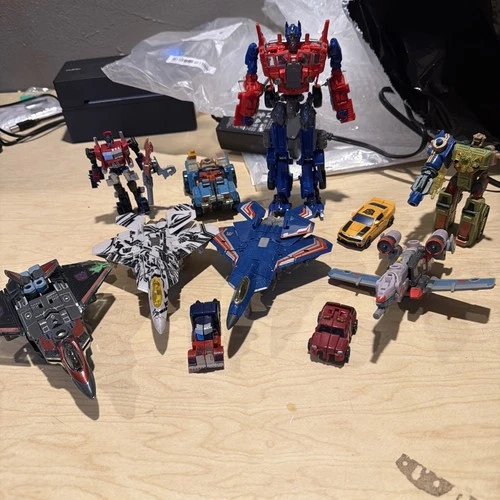 Old Hasbro Transformers Figures Lot