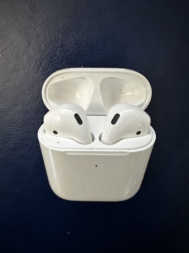 Apple AirPods 2nd Gen A2031 In-Ear (Wireless Charging Case A1938) B (Headphones) - Picture 4 of 8