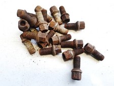  Radmuttern Kegelbund  Volkswagen Golf DE2654104-89