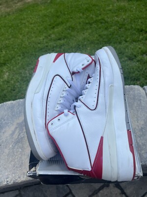 Air Jordan 2 ホワイト/バーガンディ Jordan 2 Retro 'White Cement' Grey Sail Black DR8884-100