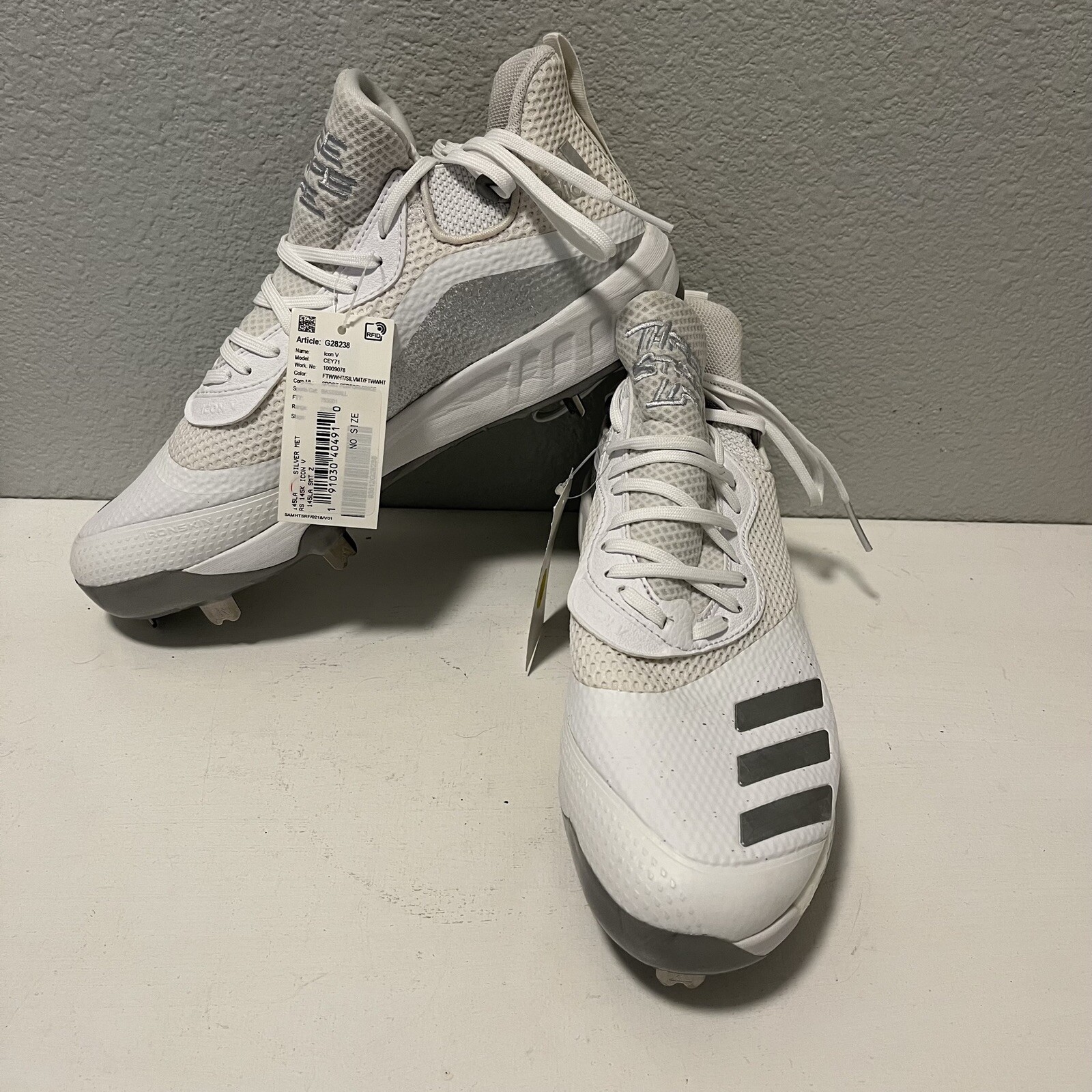 icon v cleats