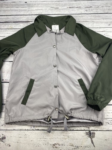Full Tilt Jacket Size Medium Two Tone Olive Gray Pockets Collar Snap Front - Picture 2 of 7
