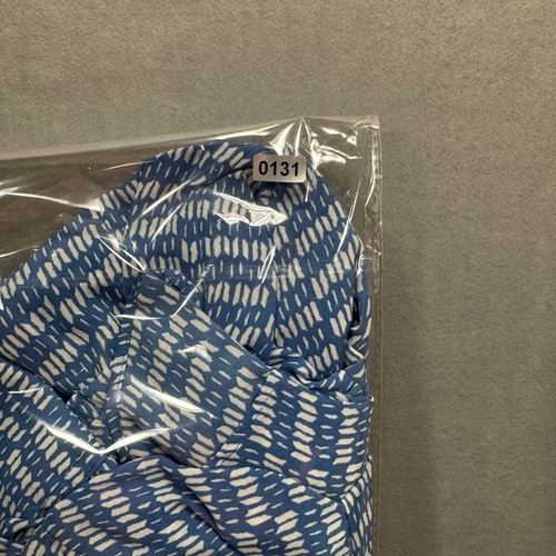 Ann Taylor Factory White & Blue Pattern Button Down Size Large - Picture 9 of 9