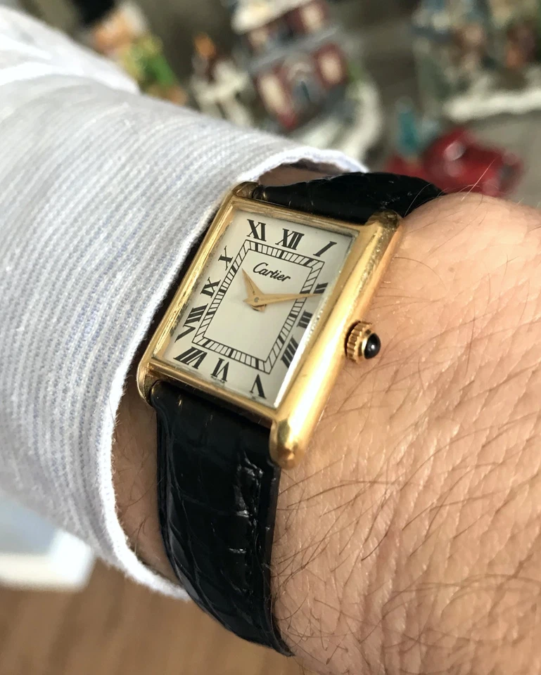 TANQUE CARTIER VINTAGE AÑOS 70 PRE-IMPRESCINDIBLE 23MM CABALLEROS CHAPADO EN ORO 18K CUERDA MANUAL REPARADO Foto 2 de 4