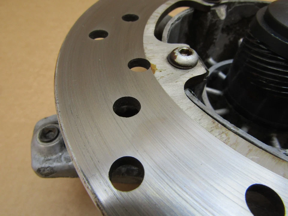 Piaggio Vespa PX 125 2003 8,173 miles front hub and disc (15376) - Image 3 of 4