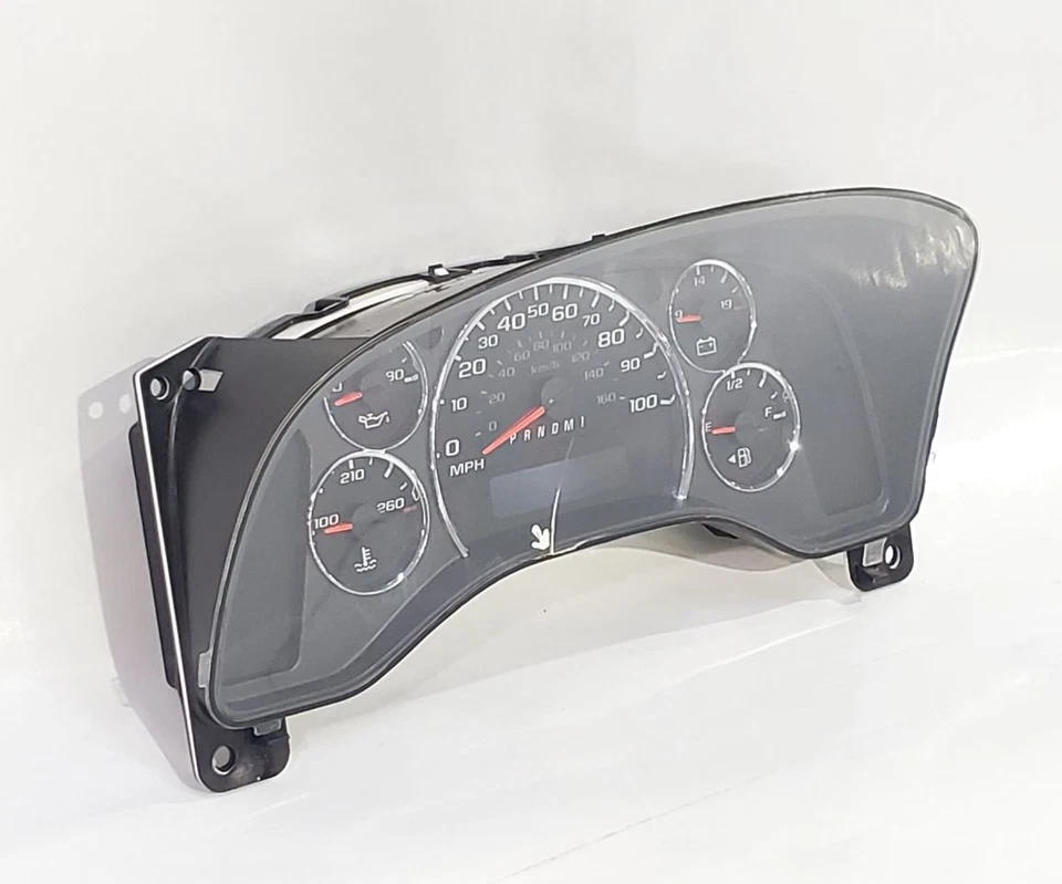 2017 吉姆西 Savana 3500 原始设备制造商速度计有裂纹见图片 23417242 — 第 3/4 张图片