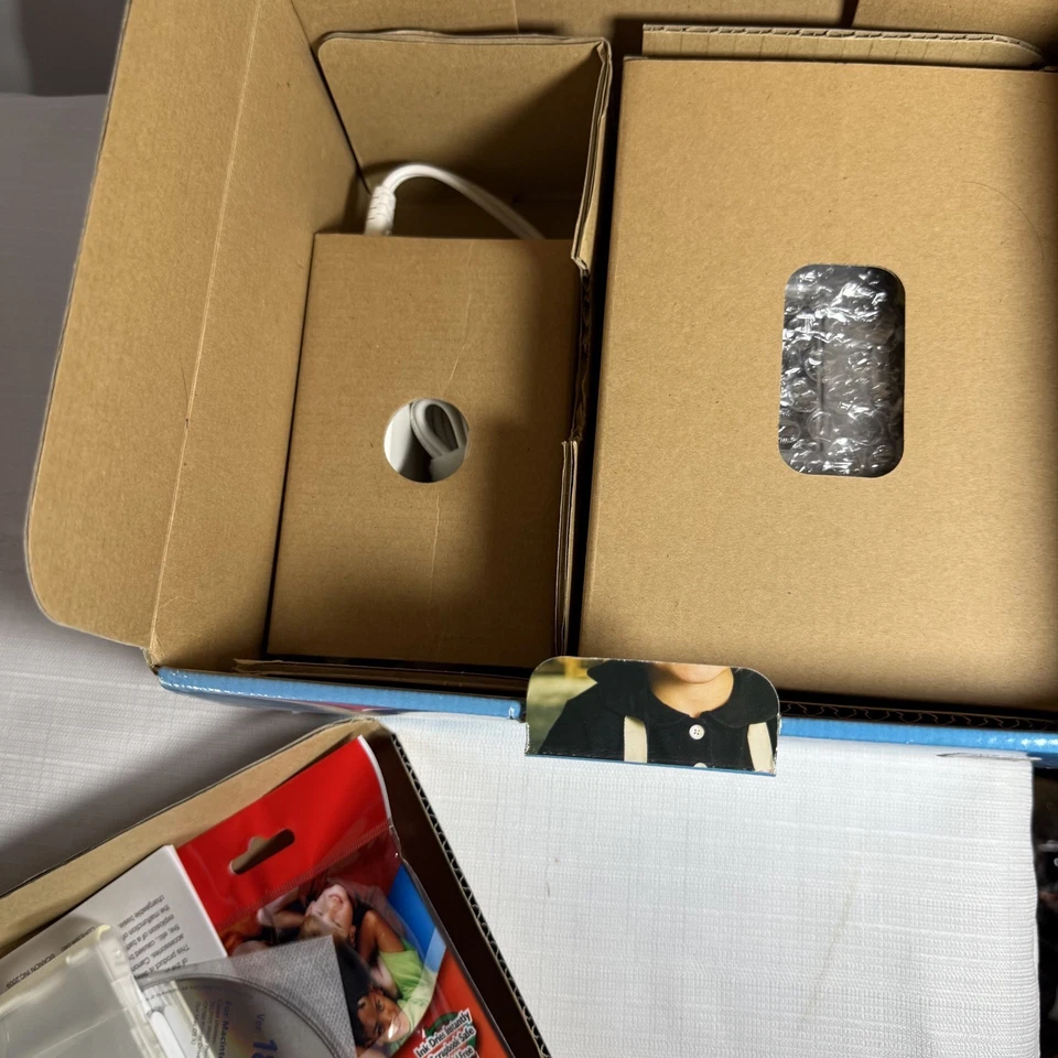 Silver Canon SELPHY CP780 Compact Photo Printer (4x6 Postcard Size) for camera - Image 4 of 4