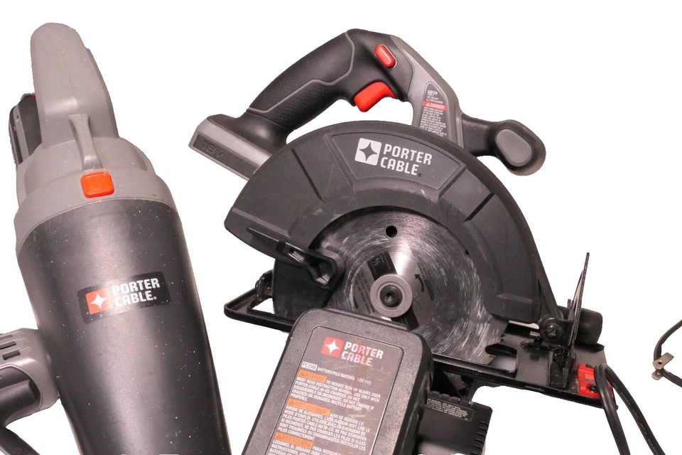 Porter Cable 18V 5- Piece Cordless Tool Set w/ 2 batteries, 1 charger, Case/Bag Foto 4 de 4